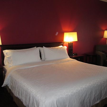 Holiday Inn Express Cloverdale - Greencastle By Ihg Eksteriør bilde