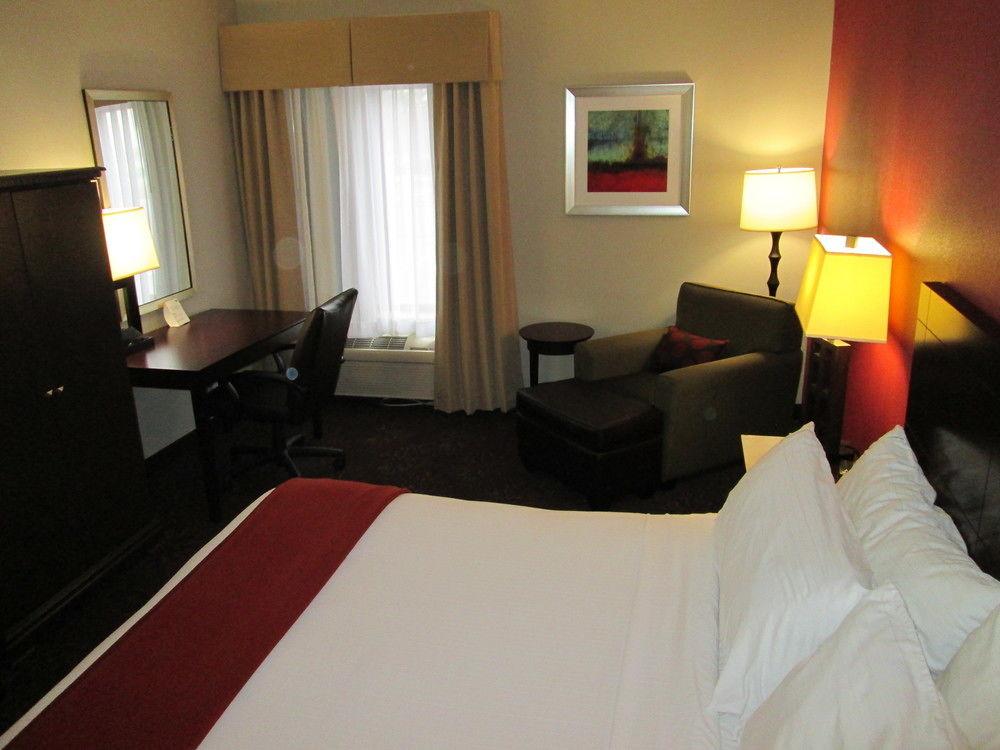 Holiday Inn Express Cloverdale - Greencastle By Ihg Eksteriør bilde