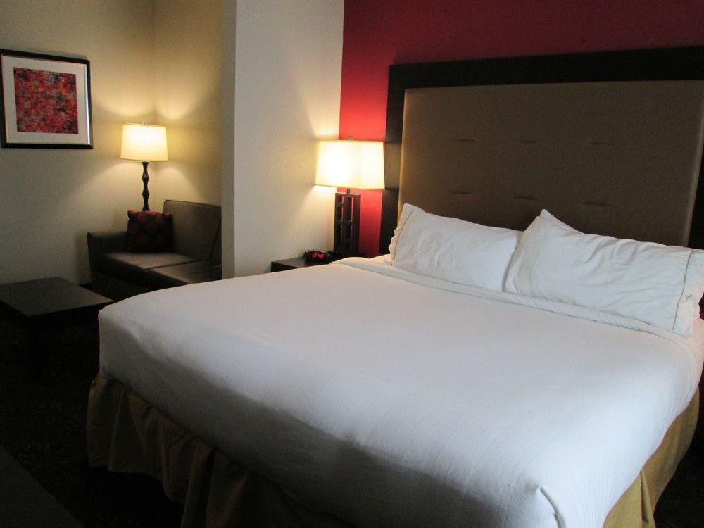 Holiday Inn Express Cloverdale - Greencastle By Ihg Eksteriør bilde